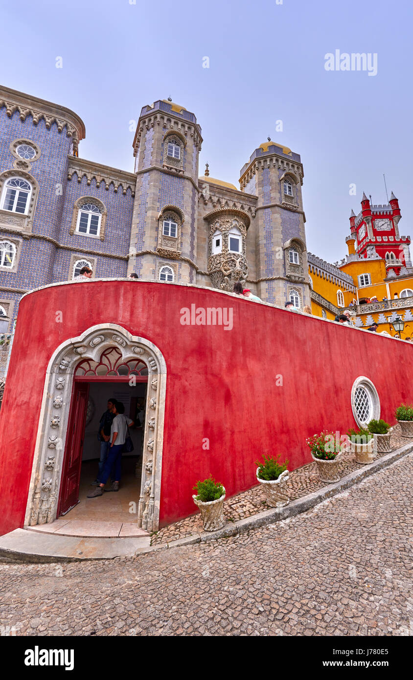 La pena Palace è un castello Romanticist in São Pedro de Penaferrim, nel comune di Sintra, Portogallo. Foto Stock