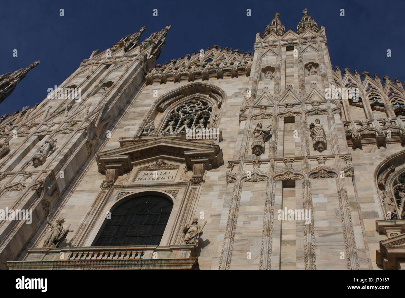 Scena del Duomo Il Duomo di Milano in Italia Foto Stock