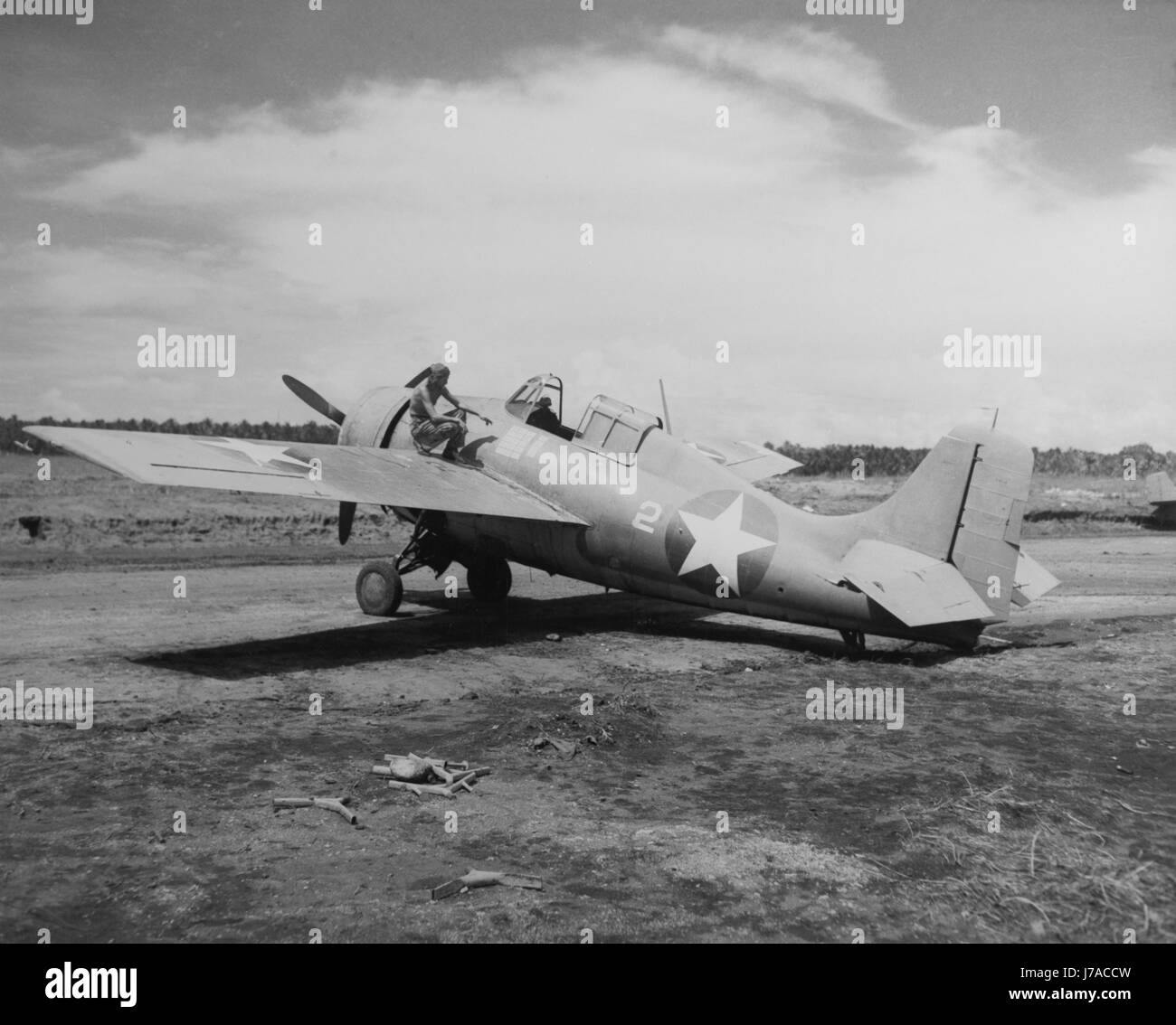 Stati Uniti Marine Corps F4F Wildcat aereo da combattimento a Henderson campo su isole Salomone, 1943. Foto Stock