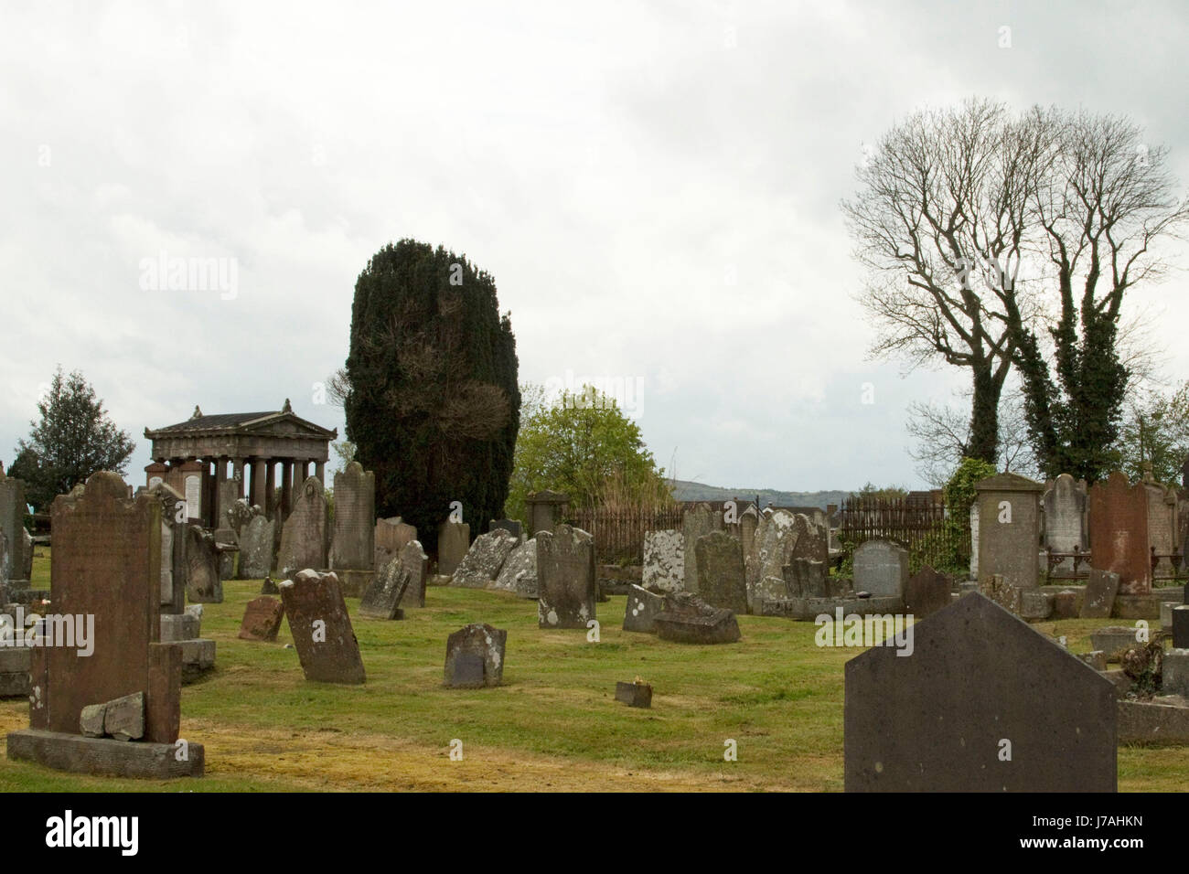 Lapidi in un cimitero vecchio in Newtownards Co Down Irlanda del Nord Foto Stock