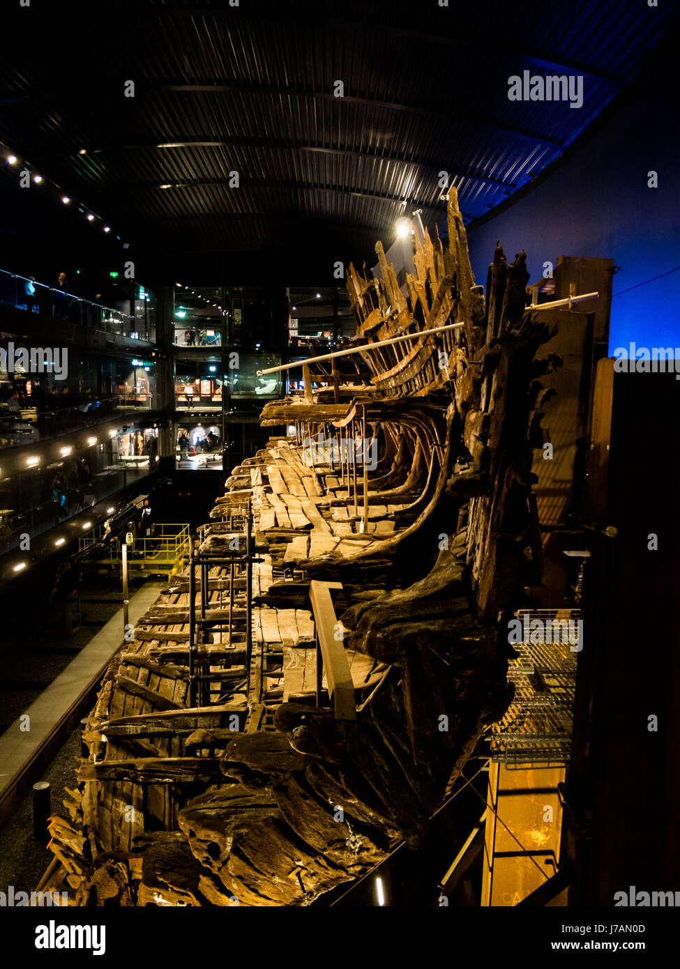 Il Tudor nave da guerra della Mary Rose a Mary Rose Museum, Portsmouth Historic Dockyard, Inghilterra Foto Stock