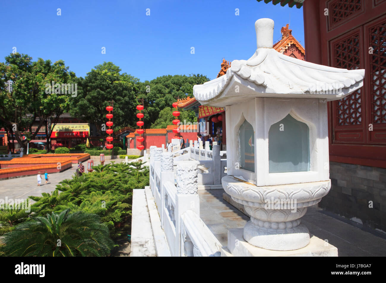 Vista frontale della simulazione del vecchio palazzo estivo ,Giardini di perfetta luminosità, Giardini Imperiali ,Zhuhai meridionale di cina repubblica Foto Stock