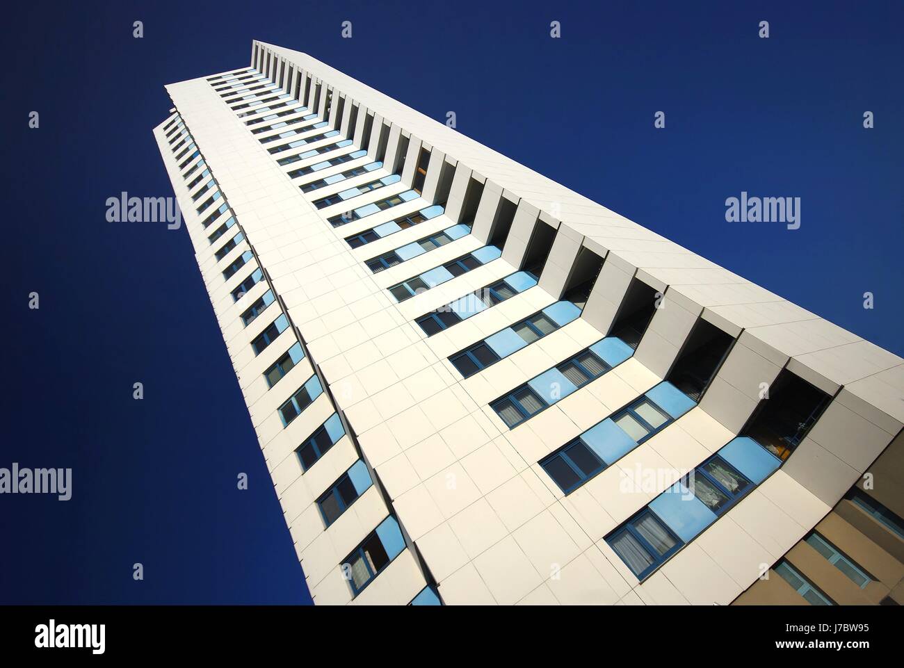 Torre shine brilla luminosa luce della Lucent Technologies serena casa luminosa multipiano Foto Stock
