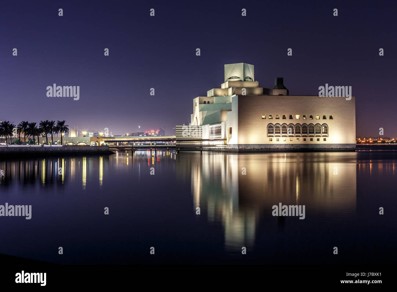 Il Museo di Arte Islamica (MIA) a Doha, in Qatar, Medio Oriente. Il museo è stato progettato dal famoso architetto IM PEI. Foto Stock