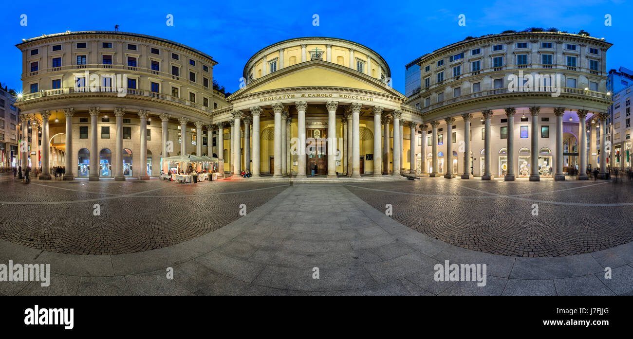 Panorama di Piazza San Carlo e la chiesa di San Carlo Borromeo, Milano, Italia Foto Stock