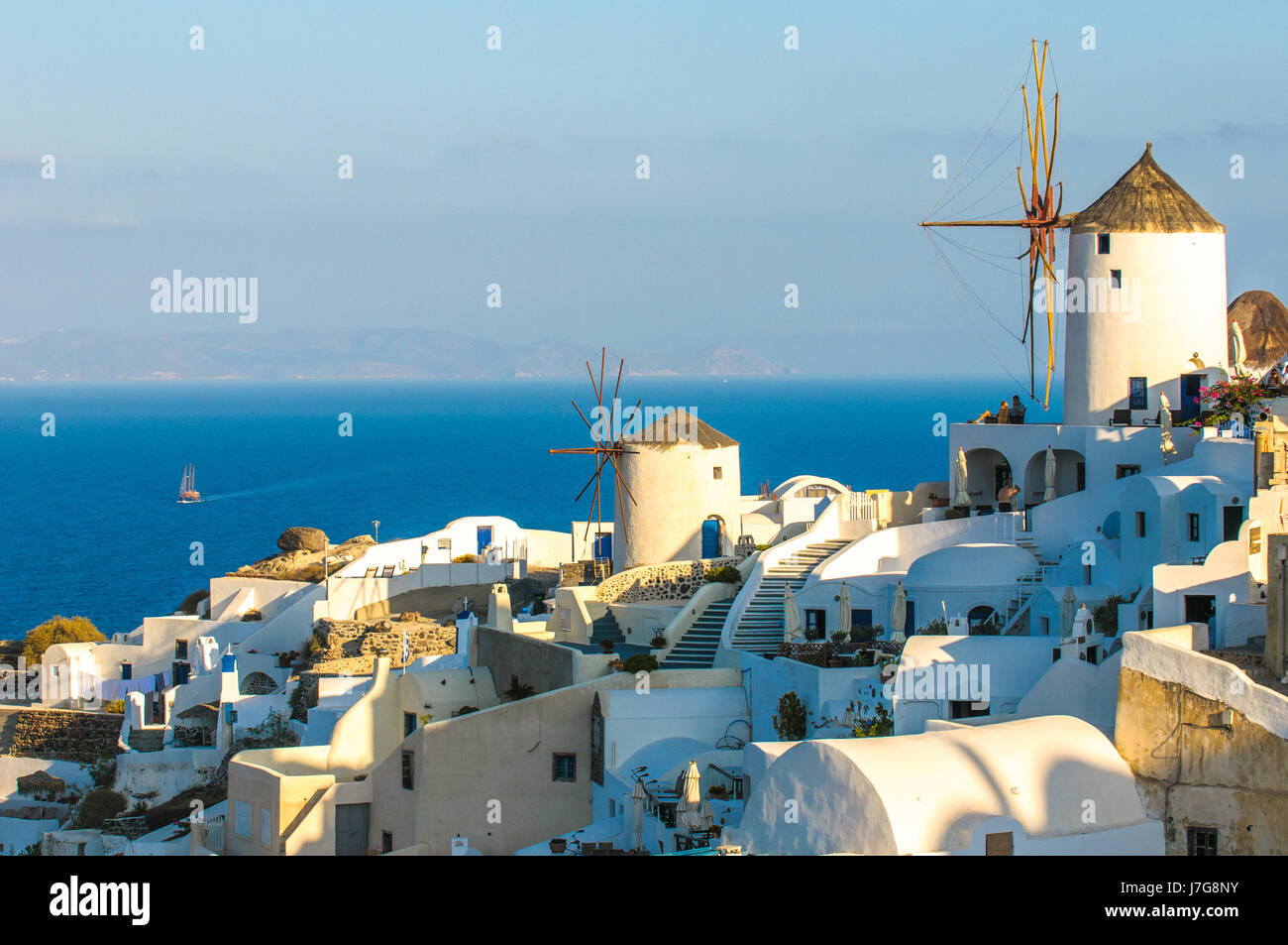 Villaggio di Oia a Santorini Island, Grecia Foto Stock