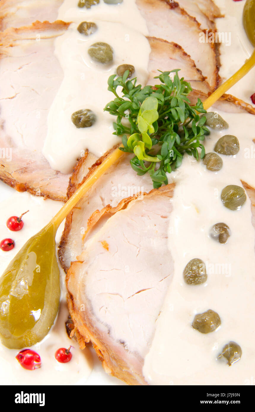 Il Motorino Di Avviamento Italia Pesce Bianco Caucasico Europea Mucca Piatto Di Cibo Spezie Farina Di Carne Di Vitello Di Vitello Foto Stock Alamy