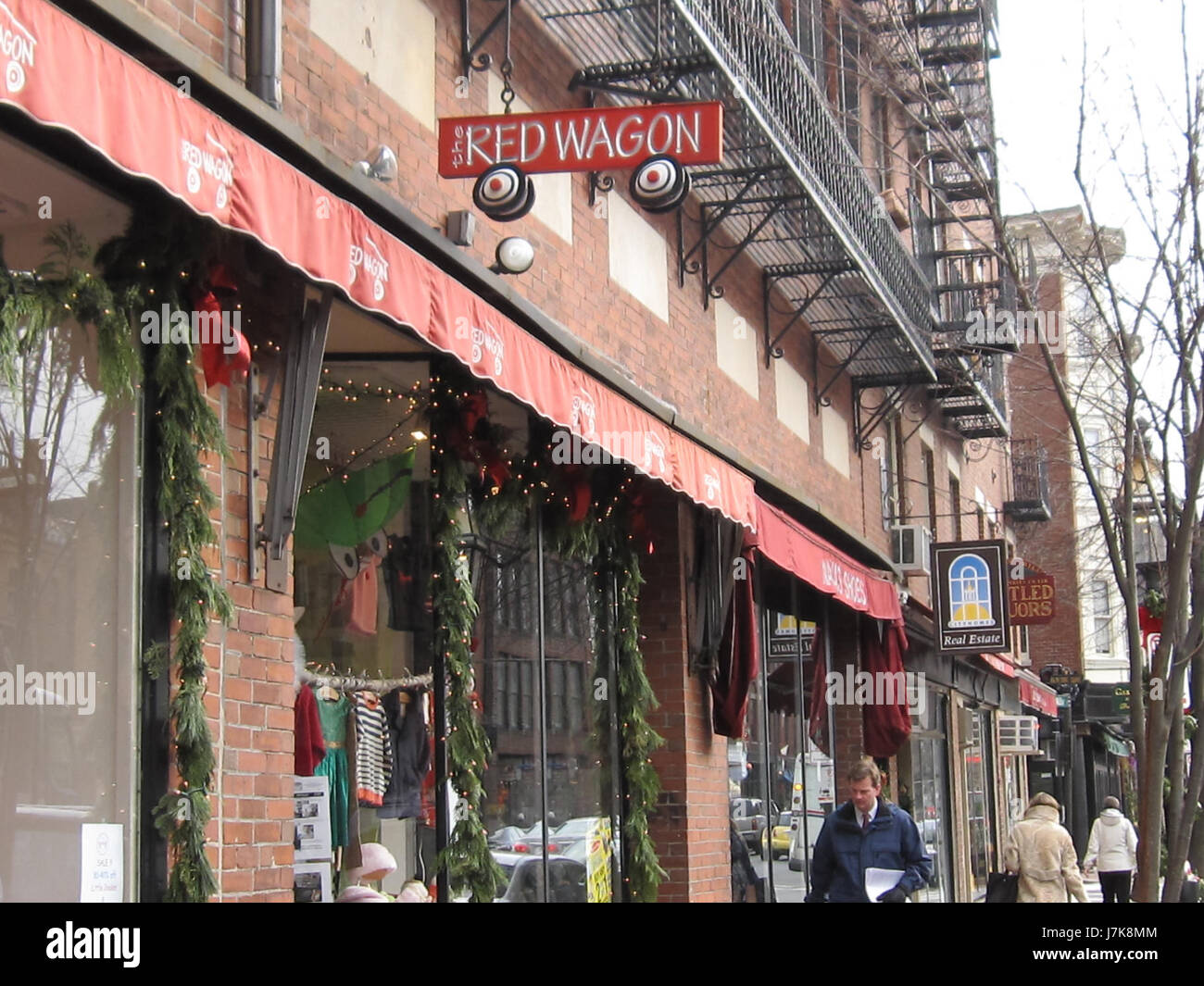 2010 Charles St, Boston, si riferisce a una località di Boston, Massachusetts, caratterizzata da edifici residenziali e commerciali. Fa parte del paesaggio urbano di Boston con una storia nello sviluppo dell'architettura e delle infrastrutture del cityâ. Foto Stock