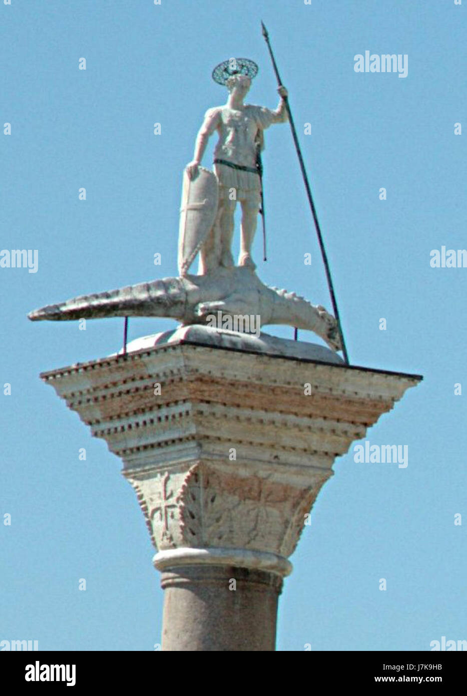 L'immagine intitolata "20050527 005 Teodoro Crop" si riferisce probabilmente a una fotografia o un'opera d'arte con un ritaglio specifico o un tema correlato al ritaglio, sebbene sia necessario un ulteriore contesto per definirne il significato. Foto Stock