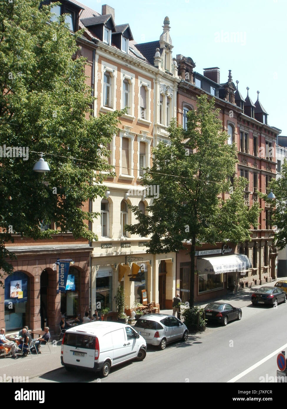 Mainzer Str. 56, SaarbrÃ¼cken, è una località nella città di SaarbrÃ¼cken, in Germania. Fa parte del paesaggio urbano noto per le sue aree residenziali e commerciali. Foto Stock