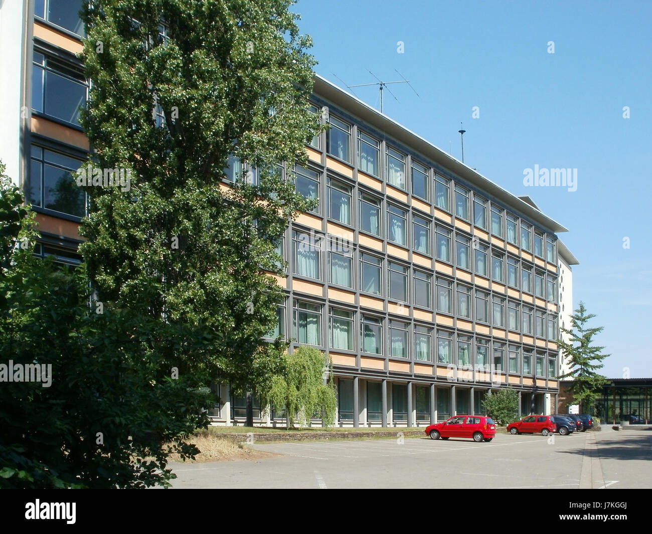 La Muegelsbergschule di Saarbrücken, in Germania, è un'istituzione educativa di notevole importanza storica nella regione. Foto Stock