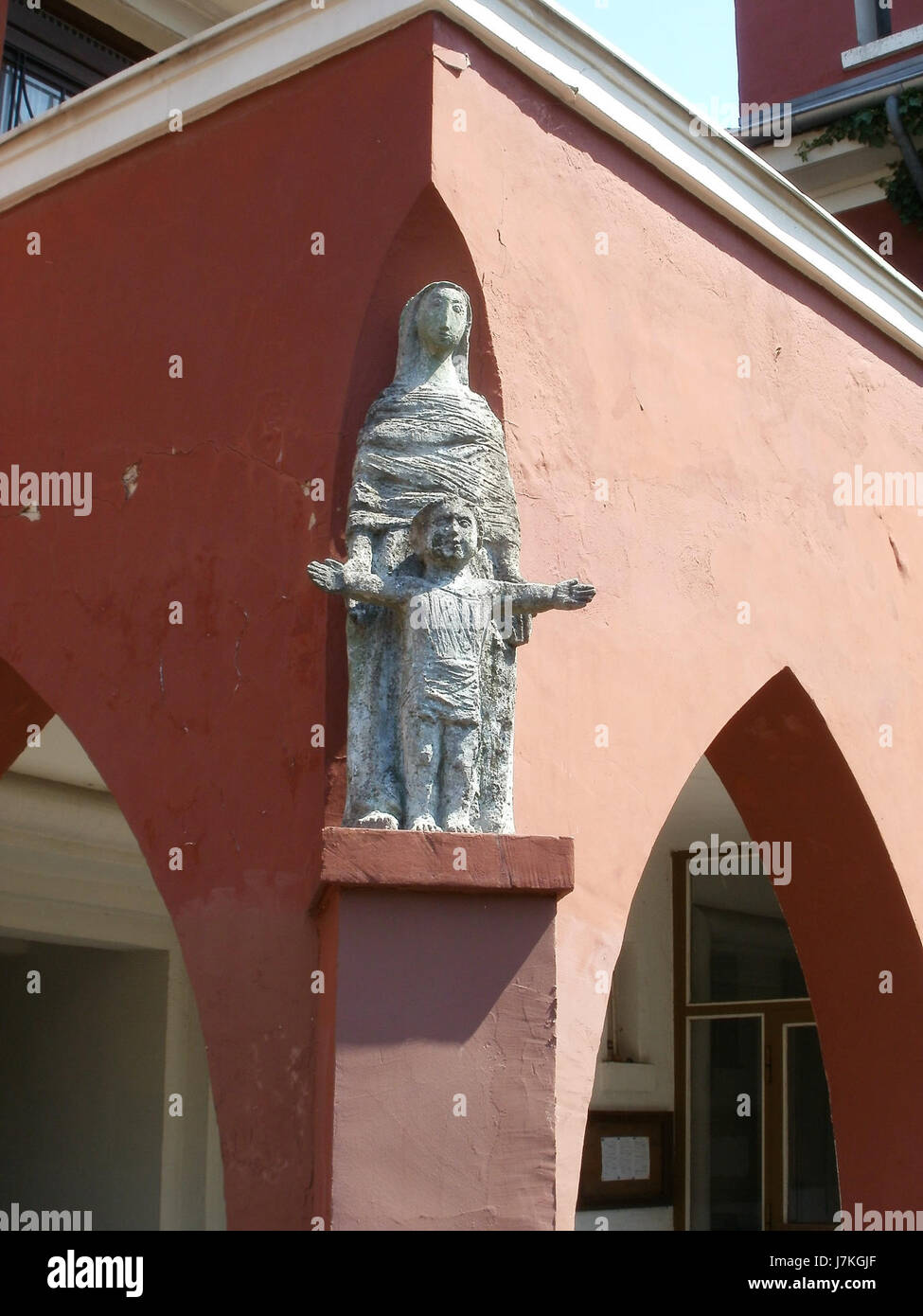 L'Oblatenkloster di SaarbrÃ¼cken è un edificio religioso storico, originariamente un monastero, e parte della tradizione cattolica. Ha un significato storico e culturale e funge da simbolo del patrimonio religioso nella regione. Foto Stock