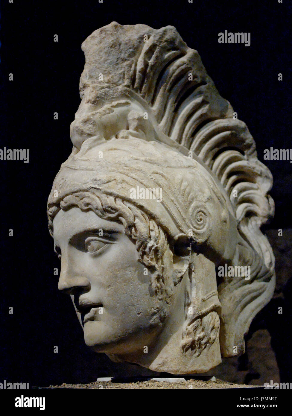 Ares è una figura degna di nota dell'antica mitologia, e Montemartini si riferisce probabilmente a un luogo o manufatto legato alla storia argentina. Il titolo collega una figura mitologica con la cultura o il patrimonio argentino. Foto Stock