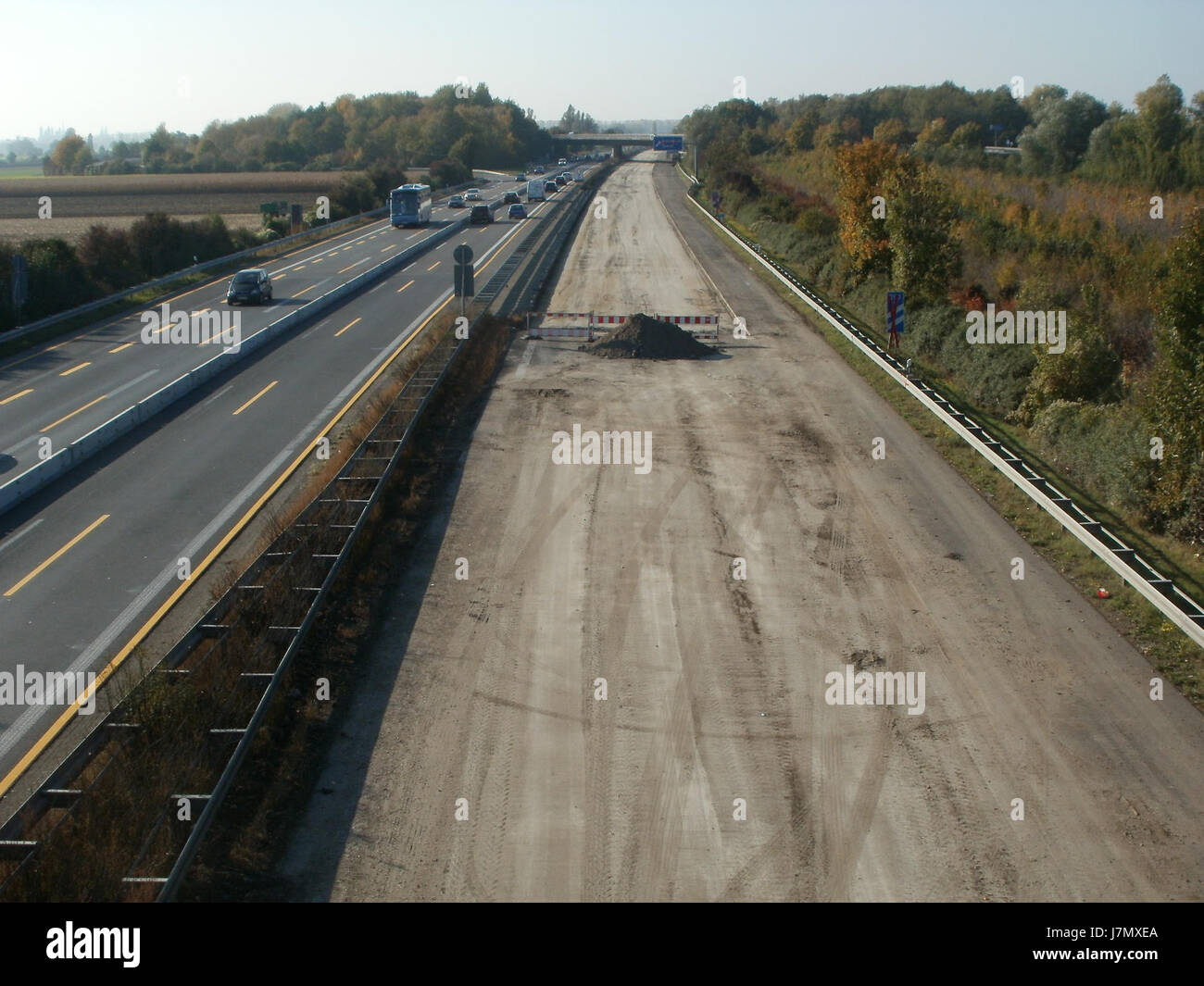 Questa immagine scattata il 22 ottobre 2011 mostra la A61 a Hockenheim, un importante centro di sport motoristici in Germania. La foto probabilmente cattura una gara o un evento nel calendario di Formula 1, noto per la sua velocità e competizione. Foto Stock