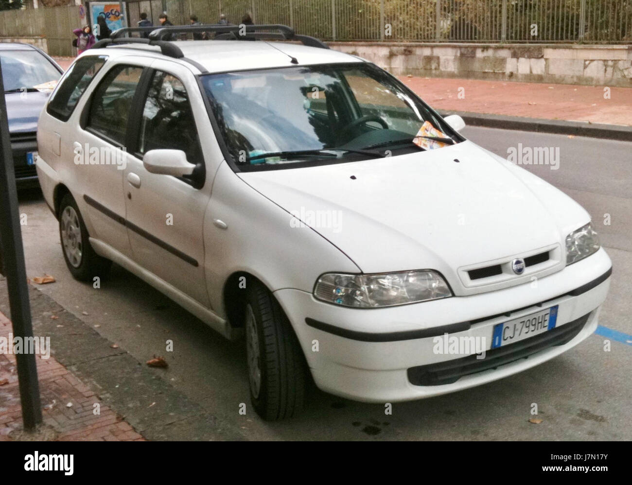 2003 Fiat Palio Weekend 1.9 JTD HL parte anteriore Foto Stock