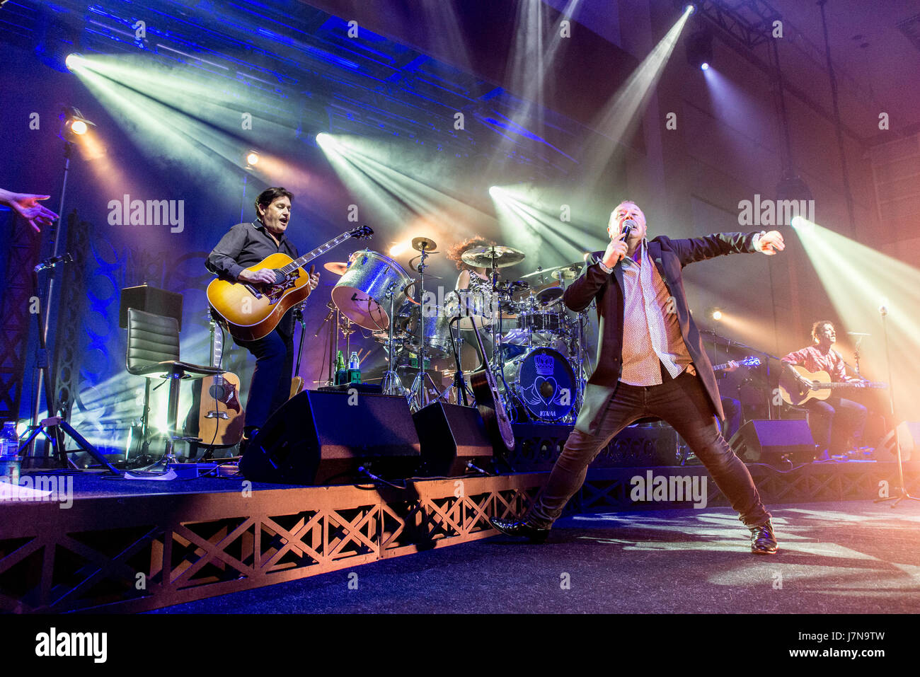 Il centro termale, Bridlington, UK. 25 Maggio 2017.Simple Minds eseguire presso il centro termale, Bridlington, N. Yorks, Inghilterra 25.05.2017 Credito: Gary Stafford/Alamy Live News Foto Stock
