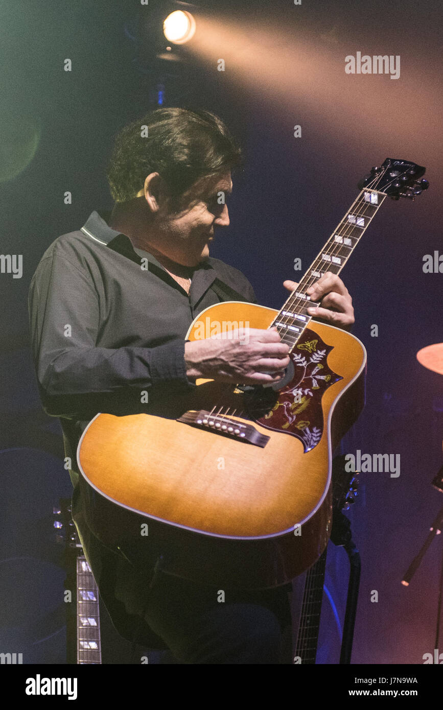 Il centro termale, Bridlington, UK. 25 Maggio 2017.Simple Minds eseguire presso il centro termale, Bridlington, N. Yorks, Inghilterra 25.05.2017 Credito: Gary Stafford/Alamy Live News Foto Stock