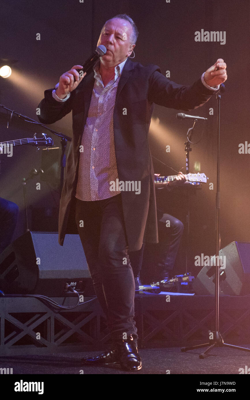 Il centro termale, Bridlington, UK. 25 Maggio 2017.Simple Minds eseguire presso il centro termale, Bridlington, N. Yorks, Inghilterra 25.05.2017 Credito: Gary Stafford/Alamy Live News Foto Stock