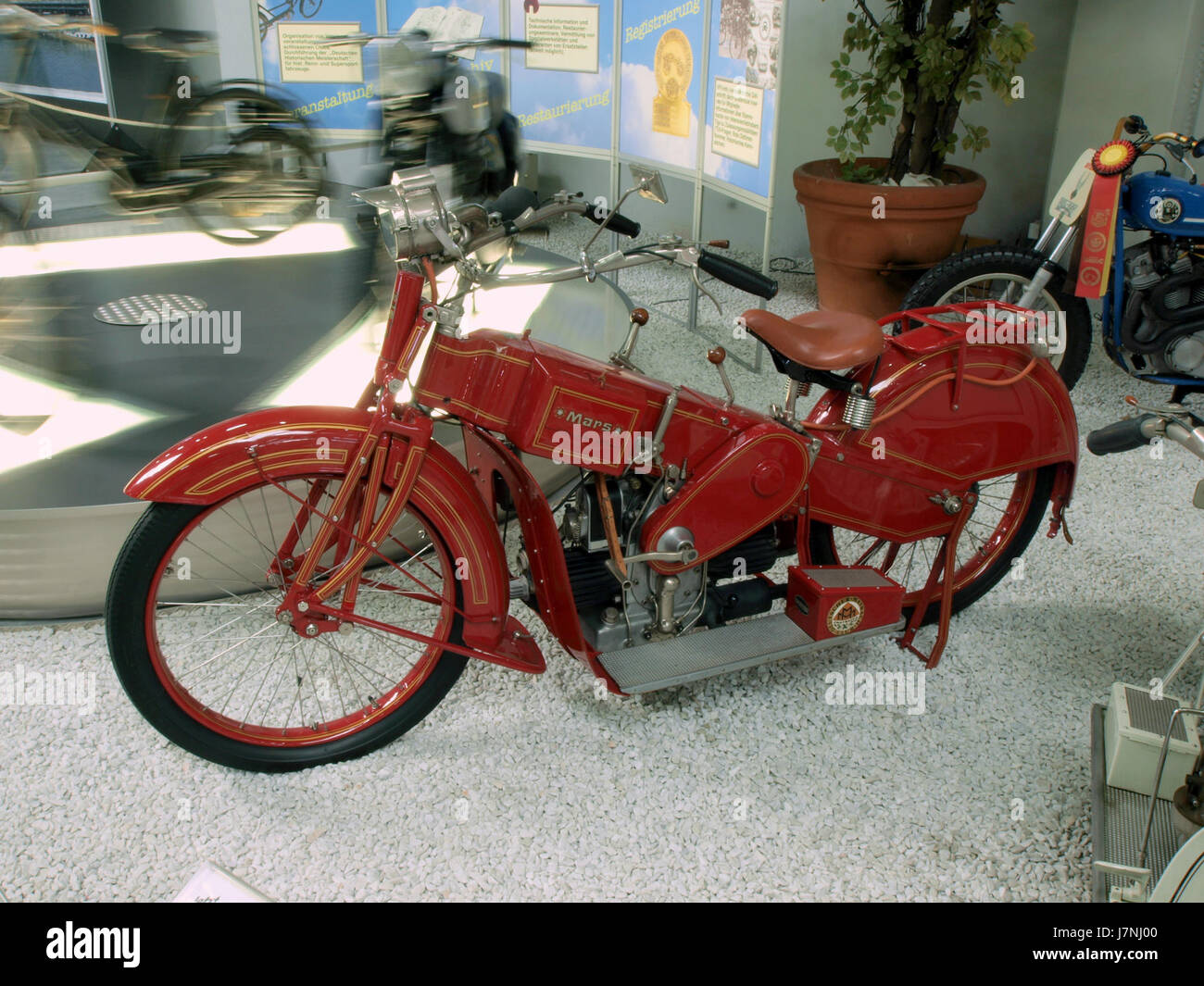 La Mars A20 956cc del 1921 è un modello di auto storico, noto per il suo design distintivo e la sua ingegneria all'inizio del XX secolo. Questo veicolo rappresenta un'epoca importante nella storia dell'automobile, mostrando i primi principi di progettazione e ingegneria automobilistica. Foto Stock