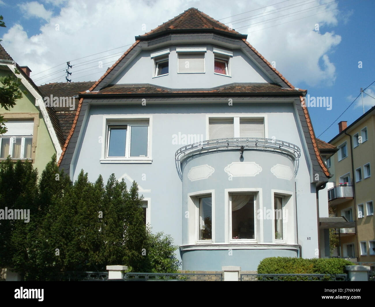 Ciò si riferisce a una posizione specifica a Schwetzingen, Germania, con particolare attenzione a un indirizzo o a un immobile sulla Scheffelstrasse, possibilmente di importanza storica o urbana. Foto Stock