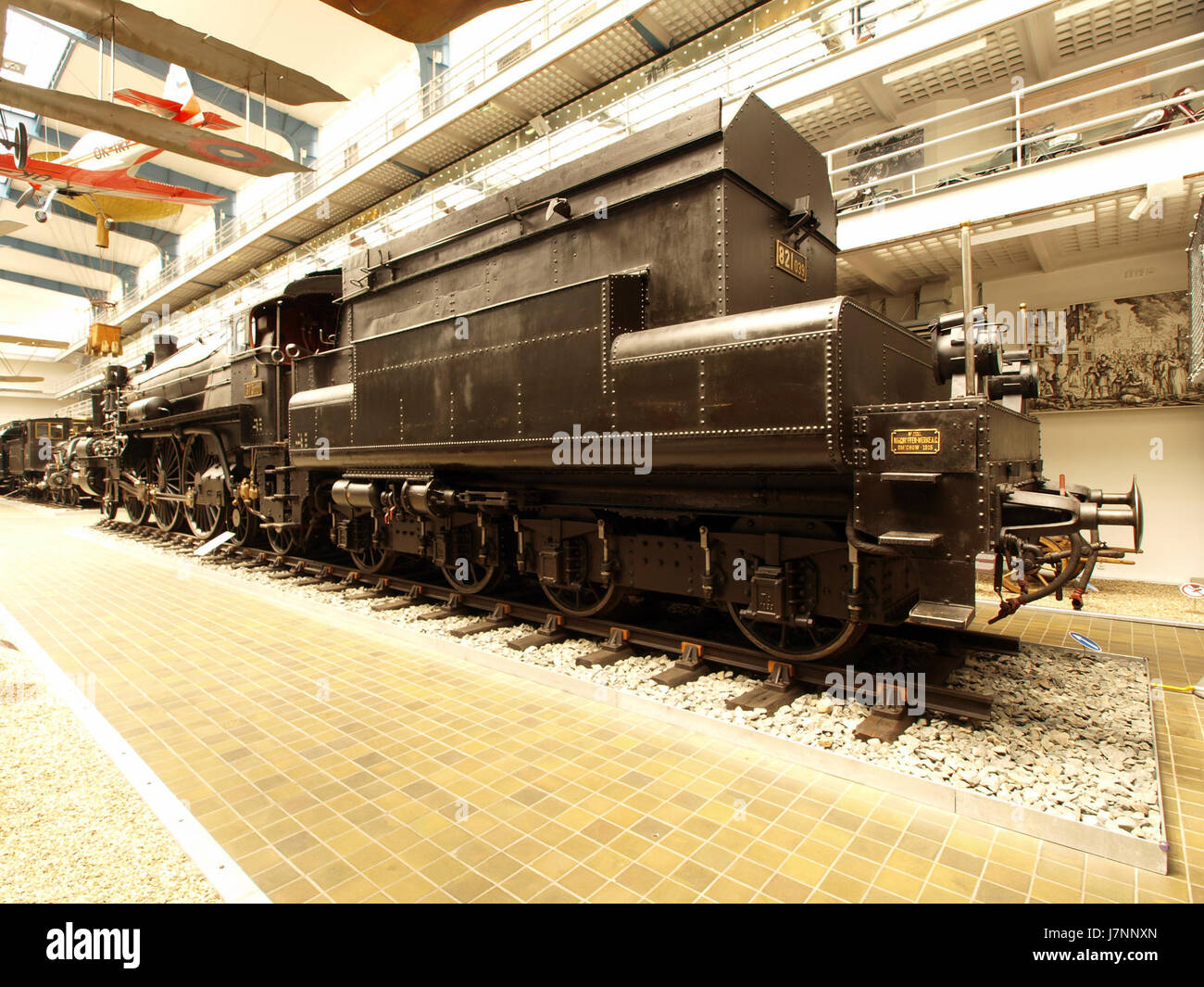 Una locomotiva a vapore Express del 1911, che mostra l'ingegneria e il design dei primi anni del XX secolo nel trasporto ferroviario. La locomotiva rappresenta i progressi nella potenza a vapore e nel trasporto durante quell'epoca. Foto Stock