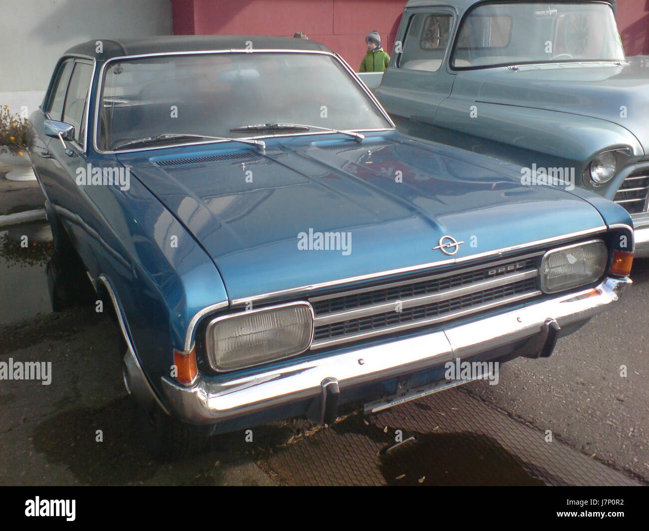 La Opel Rekord C del 1969 è un modello di auto prodotto dalla Opel, caratterizzato da elementi di design e tecnologia tipici dei veicoli di quell'epoca. Rappresenta le tendenze automobilistiche della fine degli anni '1960 Foto Stock