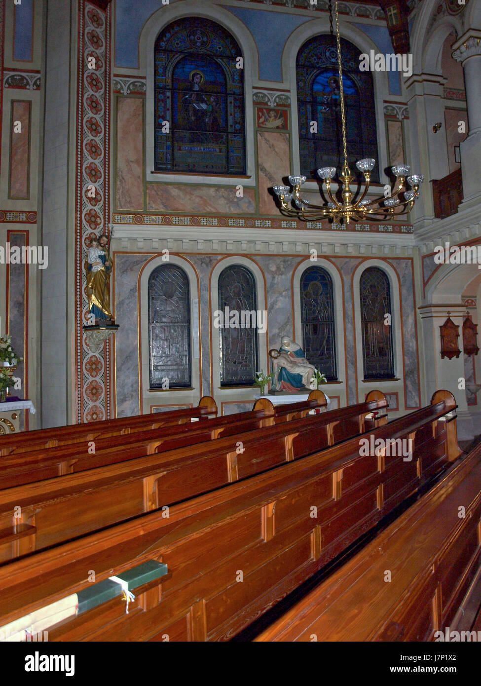 2012.12.13 Amstetten Klosterkirche der Schulschwestern hl. Franz von Assisi 02 Foto Stock