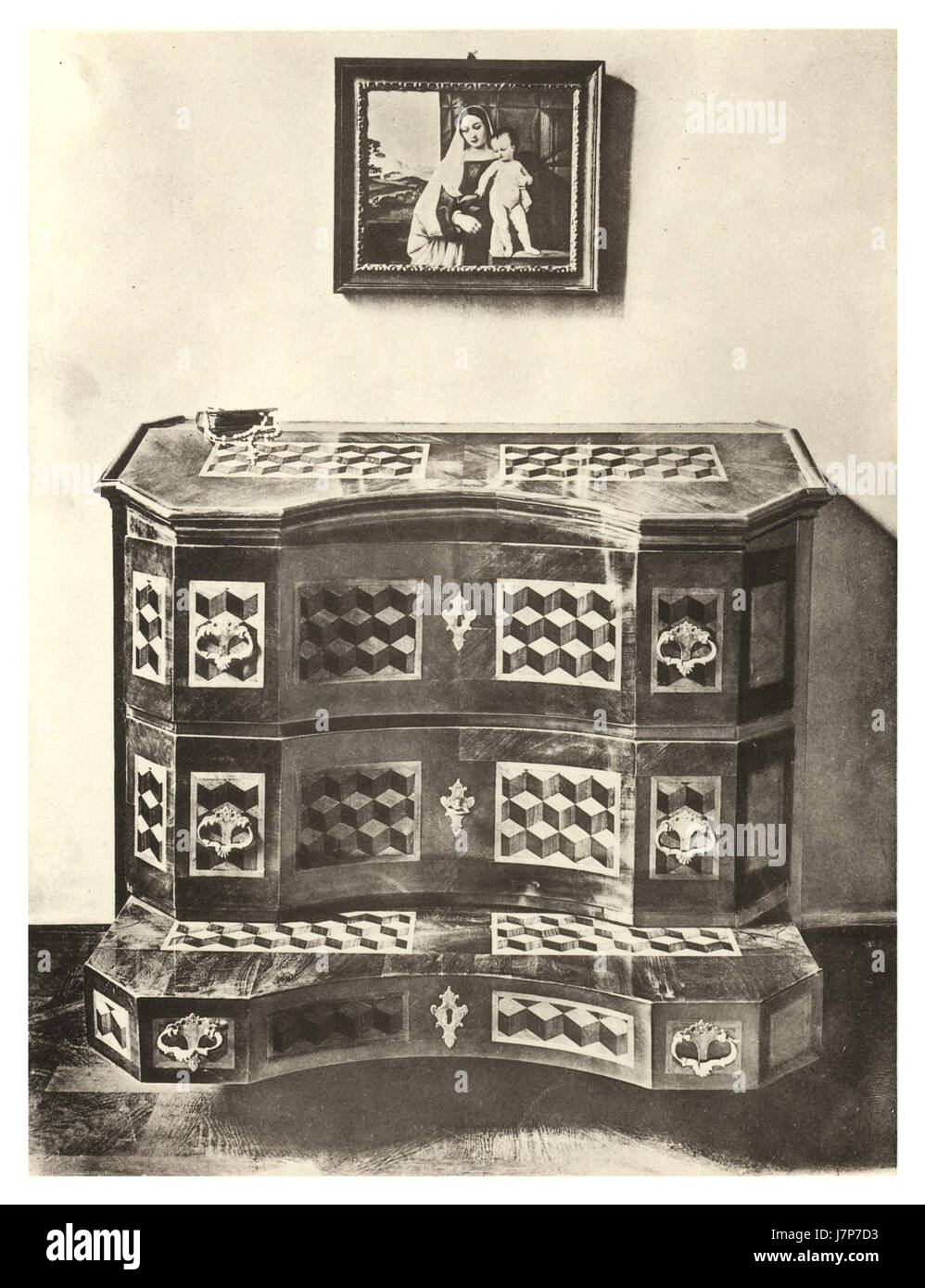 Gli interni in stile teresiano rappresentano i principi del design durante il regno di Maria Teresa d'Austria. Questo periodo vide lo sviluppo di un design degli interni opulento ma sobrio che bilanciava funzionalità ed eleganza. Foto Stock