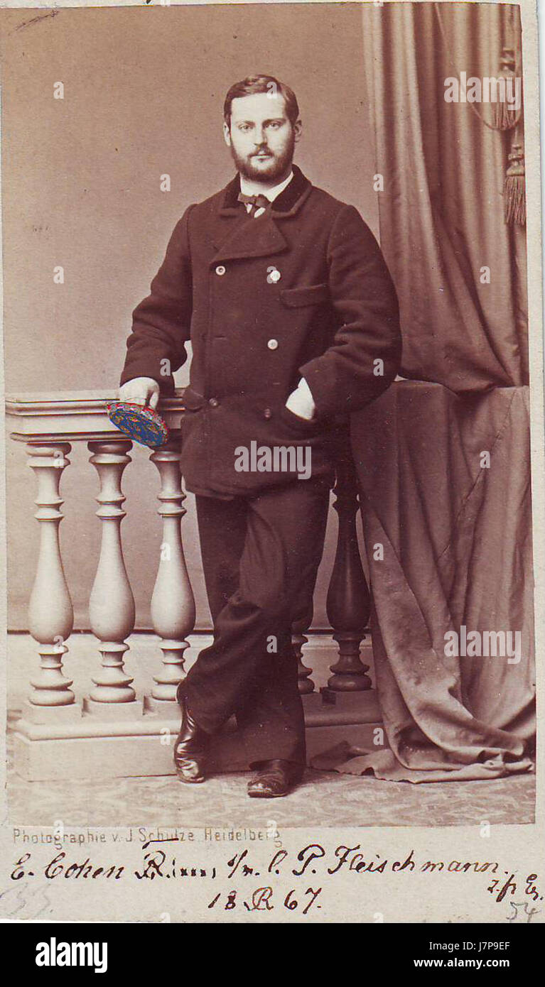 Questo lavoro del 1867 di Cohen si concentra su vari argomenti storici. La sua analisi dettagliata fornisce informazioni sulle prospettive della metà del XIX secolo su questioni politiche e sociali durante quel periodo di tempo. Foto Stock