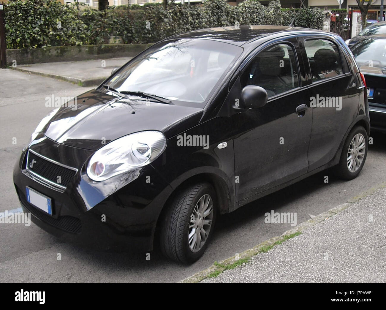 Il modello 2011 DR1 1,3 EcoPower è un veicolo ecocompatibile, noto per la sua efficienza energetica e la sostenibilità ambientale. Rappresenta un passo significativo nella tecnologia automobilistica, concentrandosi sulla riduzione delle emissioni di carbonio e sul miglioramento del risparmio di carburante nel XXI secolo. Foto Stock