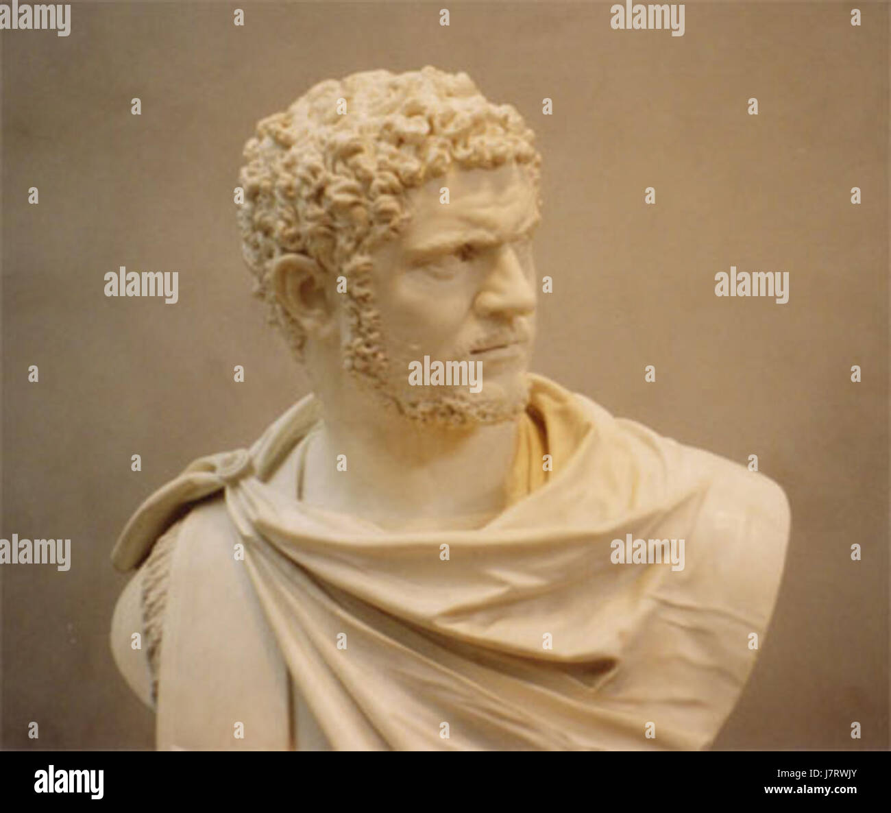 La raffigurazione di Caracalla, Cavaceppiâ, cattura una figura storica chiave dell'Impero Romano. Caracalla era un imperatore romano noto per le sue campagne militari e i suoi contributi architettonici, tra cui le famose Terme di Caracalla a Roma. Foto Stock