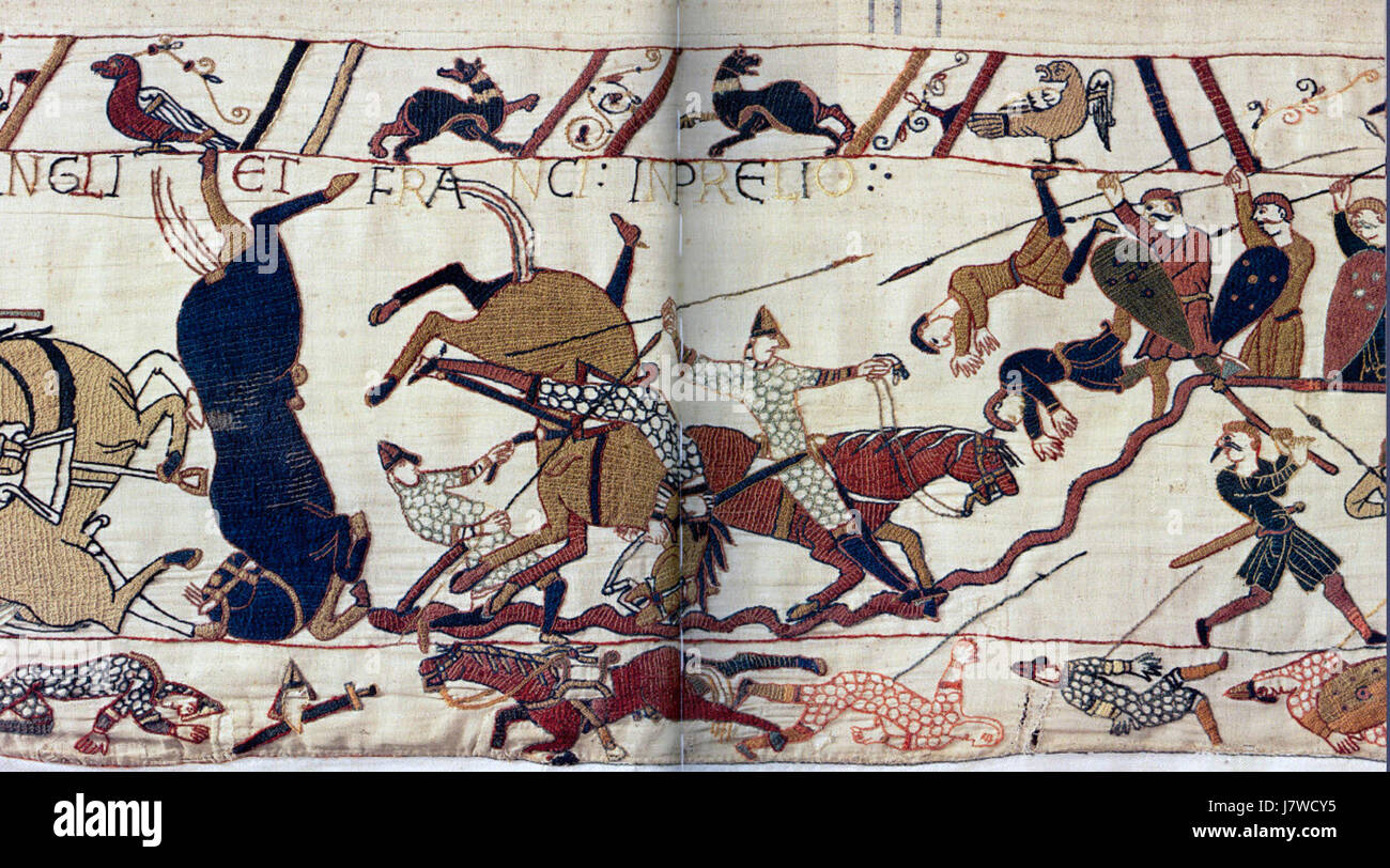 L'arazzo di Bayeux è un famoso ricamo medievale che raffigura gli eventi che hanno portato alla Battaglia di Hastings nel 1066. L'immagine dei cavalli nell'arazzo riflette la tattica militare e la cavalleria utilizzata in questa battaglia fondamentale tra Normanni e Sassoni. Foto Stock