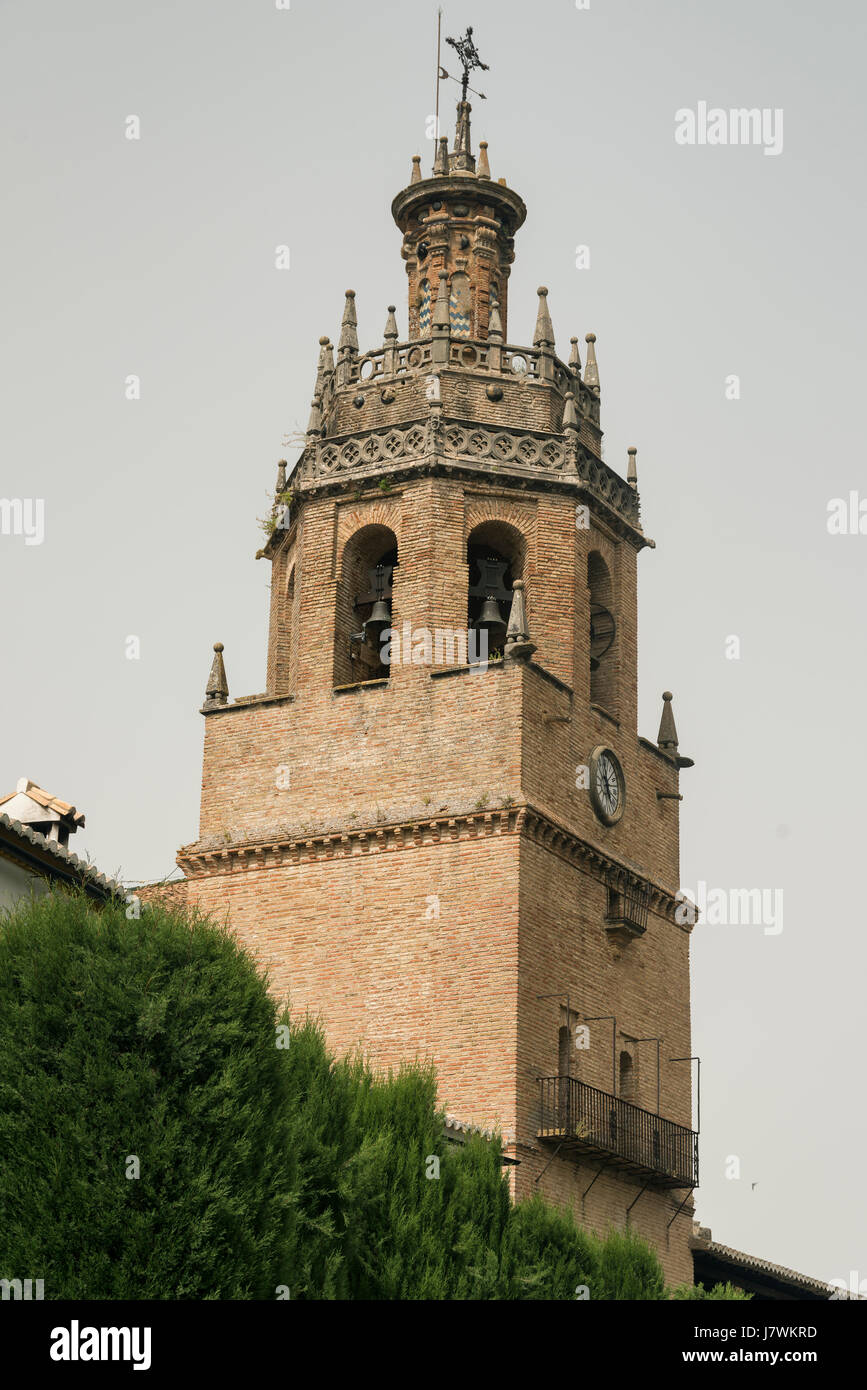 Ronda (Andalusia, Spagna): la torre campanaria della chiesa noto come Parroquia Santa Maria la Mayor Foto Stock