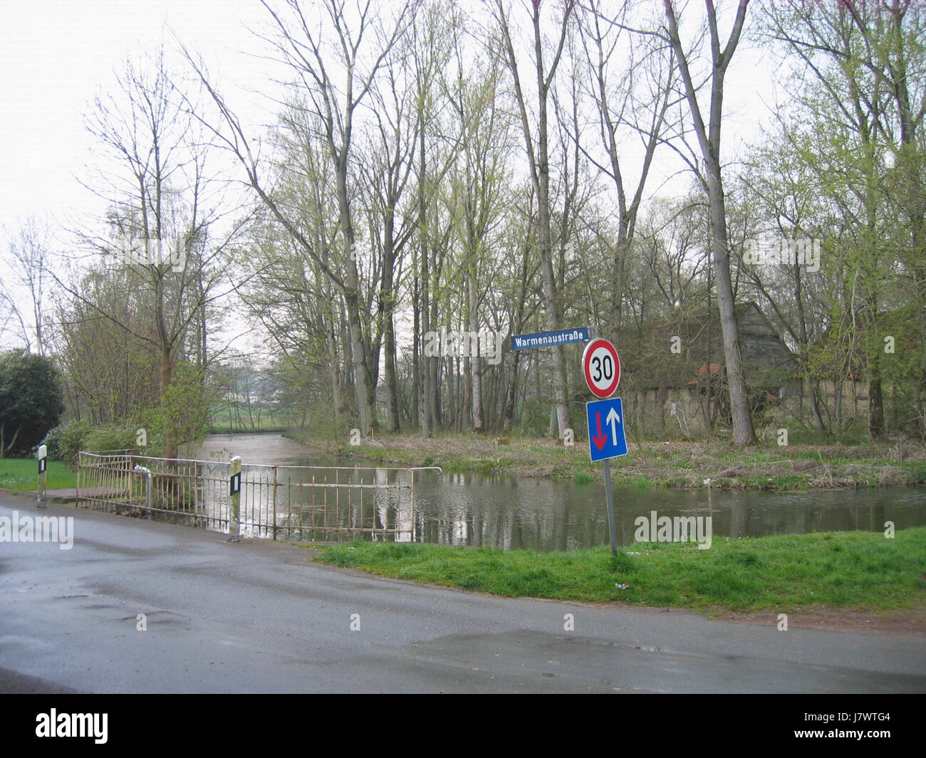 Questo titolo si riferisce a un evento o immagine del 20 aprile 2010 a Spenge, Germania. Potrebbe riferirsi a un evento locale significativo, a una raccolta o a un'immagine acquisita in quel periodo. Foto Stock Questo titolo si riferisce a un evento o immagine del 20 aprile 2010 a Spenge, Germania. Potrebbe riferirsi a un evento locale significativo, a una raccolta o a un'immagine acquisita in quel periodo. Foto Stock