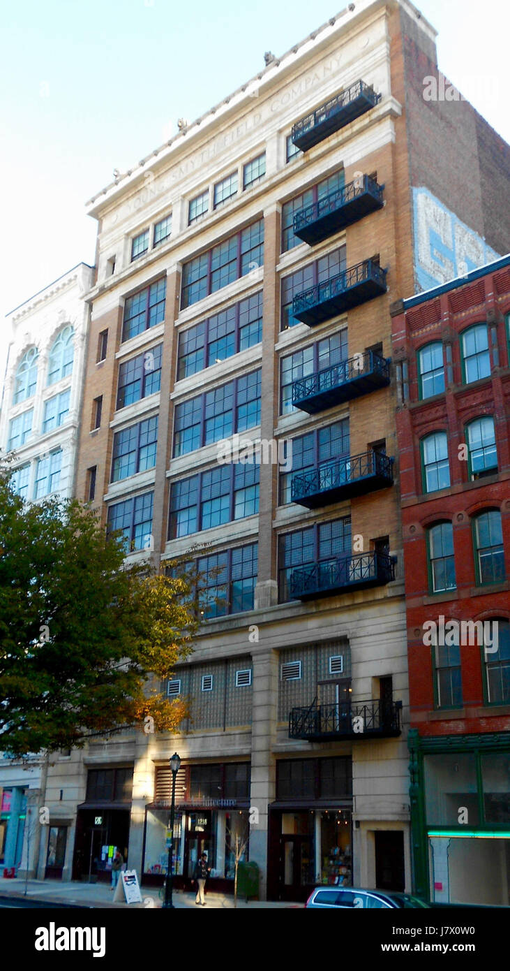 L'Arch 1216-1220 di Philadelphia è un punto di riferimento storico, parte del ricco patrimonio architettonico della città. L'arco è noto per il suo design distintivo e il suo significato nello sviluppo del paesaggio urbano di Filadelfia. Foto Stock