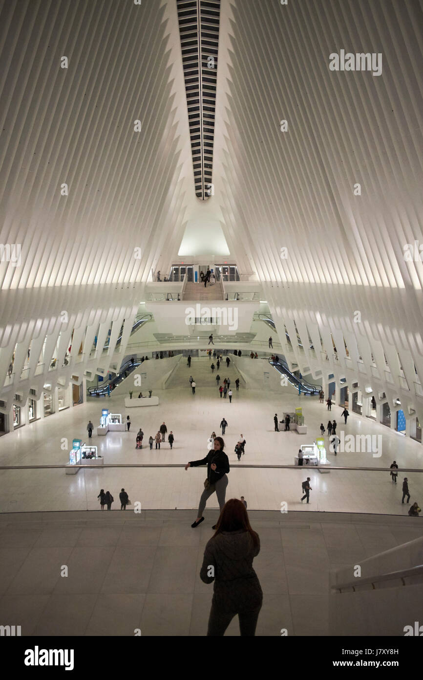 World Trade Center hub di trasporto e Westfield World Trade Center shopping mall noto come l'occhio new york city usa Foto Stock