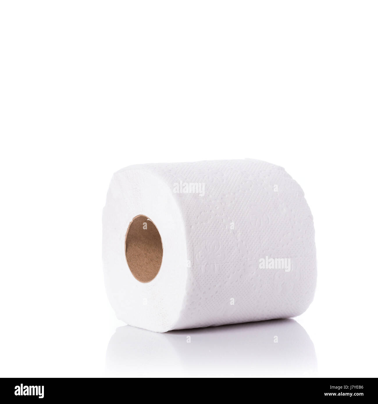 Bianco della carta igienica/tessuto carta. Studio shot isolato su sfondo bianco Foto Stock