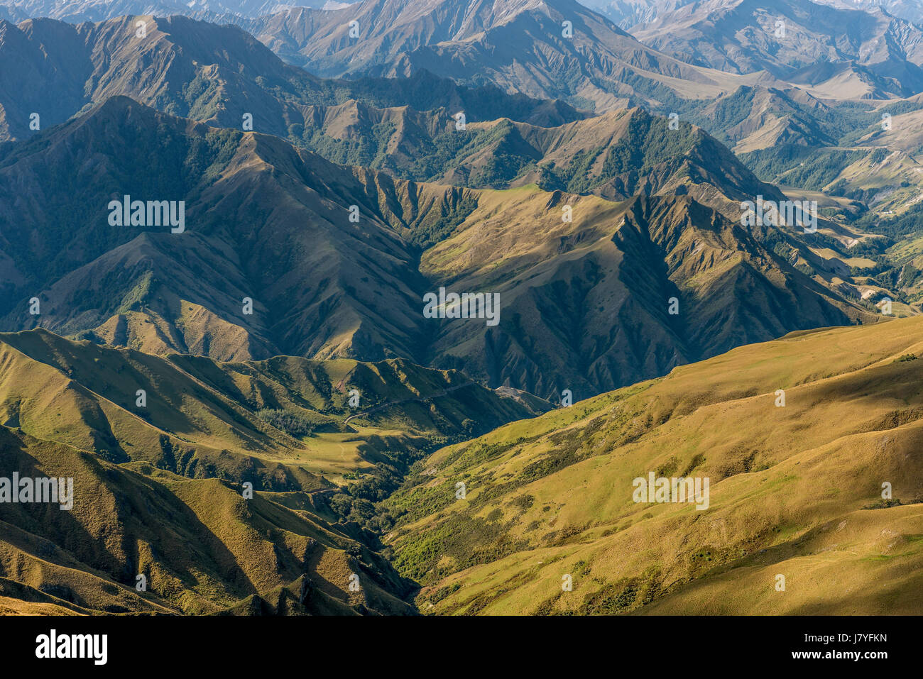 Vista sulle montagne, il sentiero di Ben Lomond, Alpi del Sud, Otago, Isola del Sud, Nuova Zelanda Foto Stock