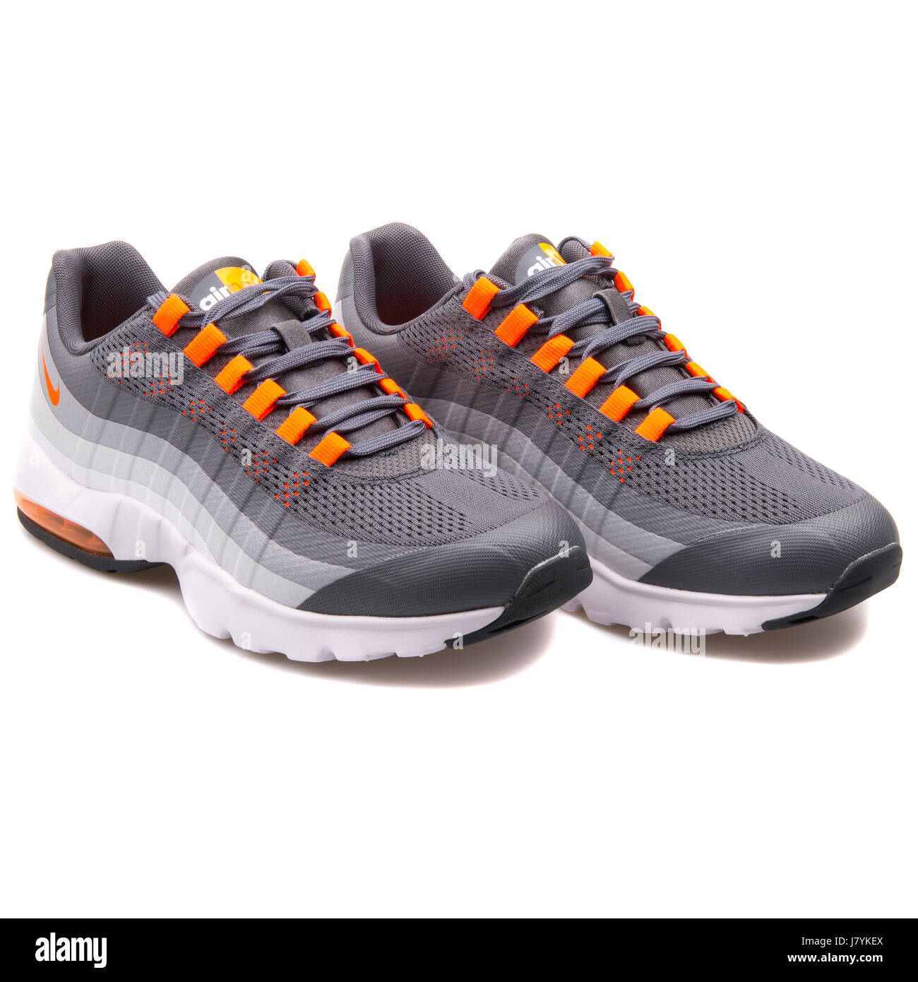 Nike grigie e arancioni sale