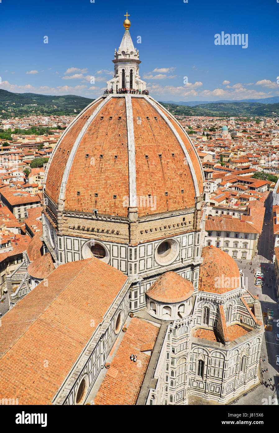 L'Italia, Toscana, Firenze, Duomo cattedrale o noto anche come Santa Maria del Fiorel, vista sulla cupola dal campanile della cattedrale. Foto Stock