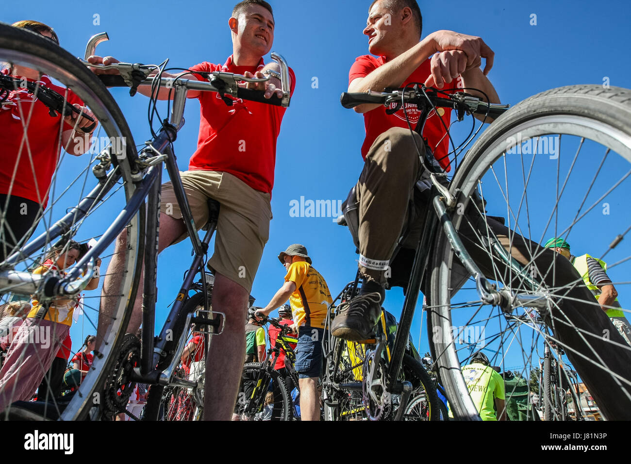 Gdansk, Polonia. 27 Maggio, 2017. Bike Jamboree i partecipanti a partire  per la prima tappa del rally sono visti in Gdansk, Polonia il 27 maggio  2017 Bike Jamboree in tutto il mondo!