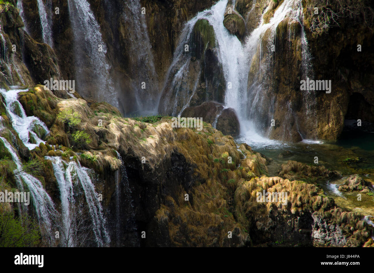 Le cascate del parco della forza di resistenza acqua park parco nazionale europa freschezza Foto Stock