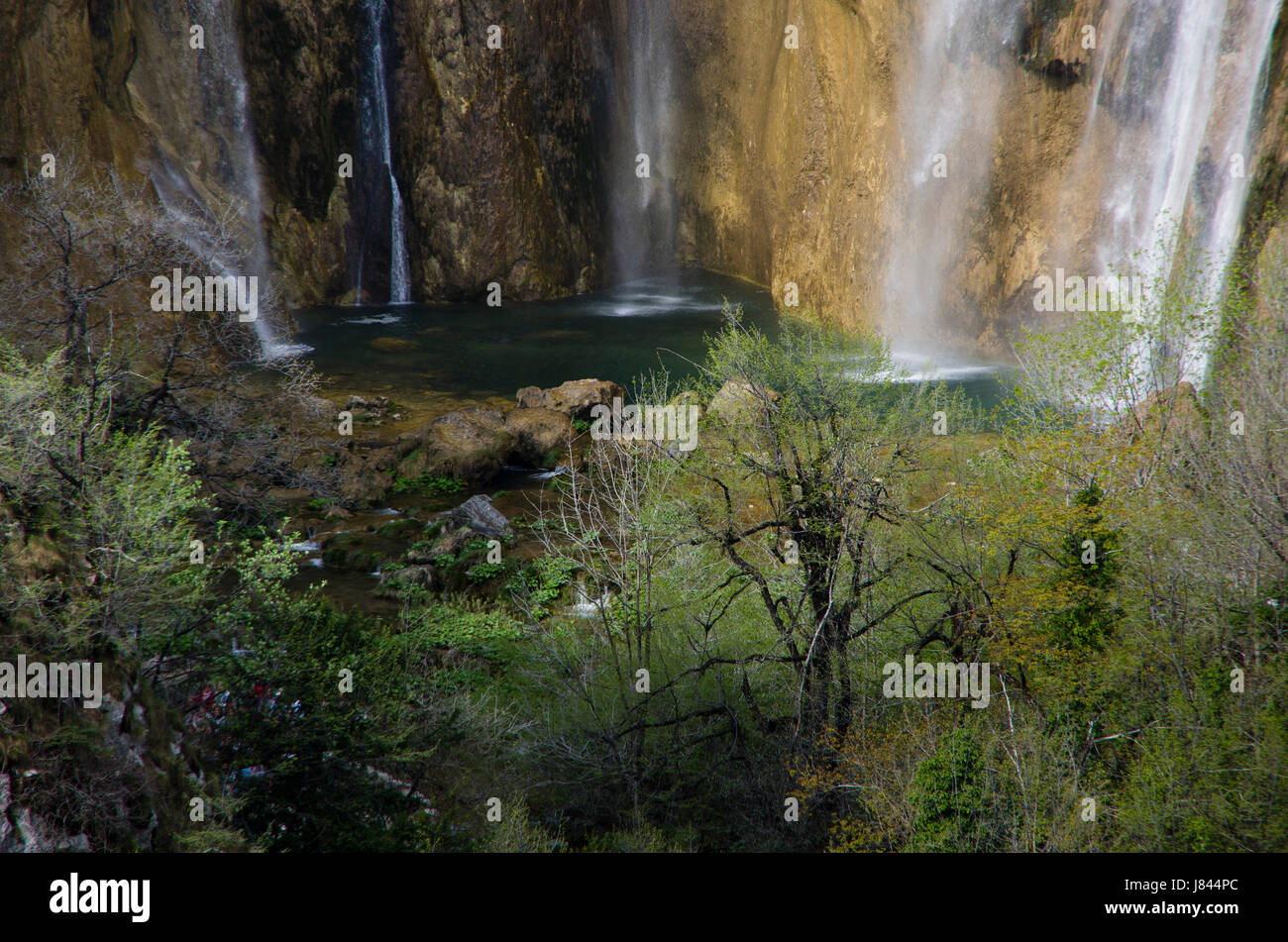 Le cascate del parco della forza di resistenza acqua park parco nazionale europa freschezza Foto Stock