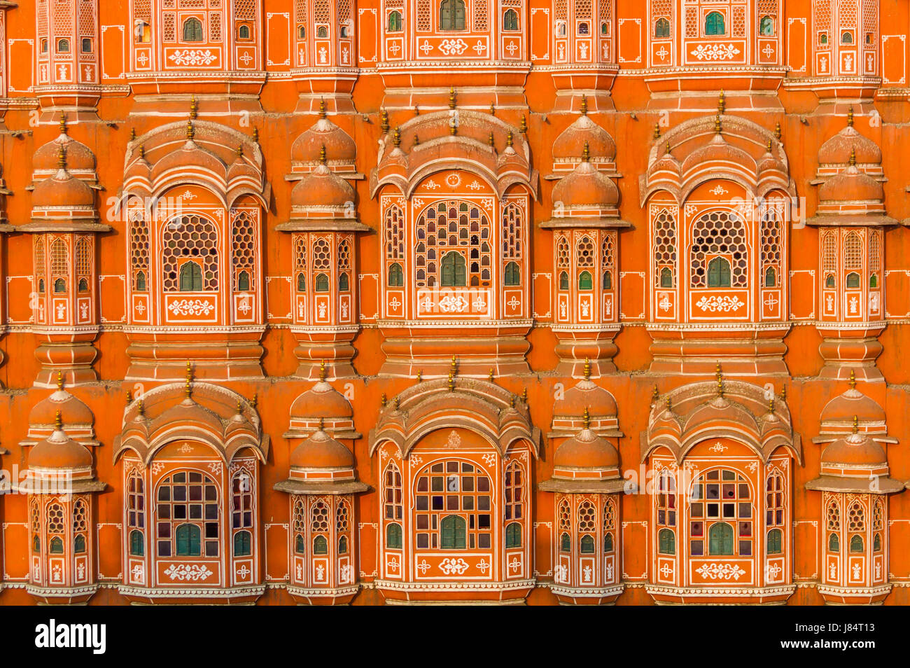 Dettagli architettonici sull'Hawa Mahal - Palazzo dei venti, Jaipur, India. Foto Stock