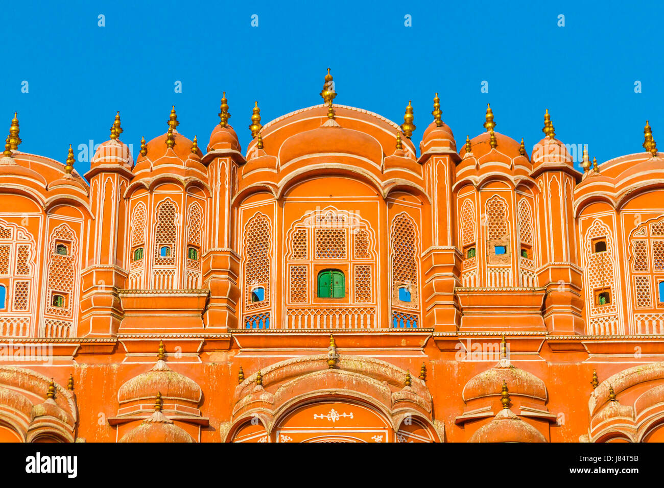 Dettagli architettonici sull'Hawa Mahal - Palazzo dei venti, Jaipur, India. Foto Stock