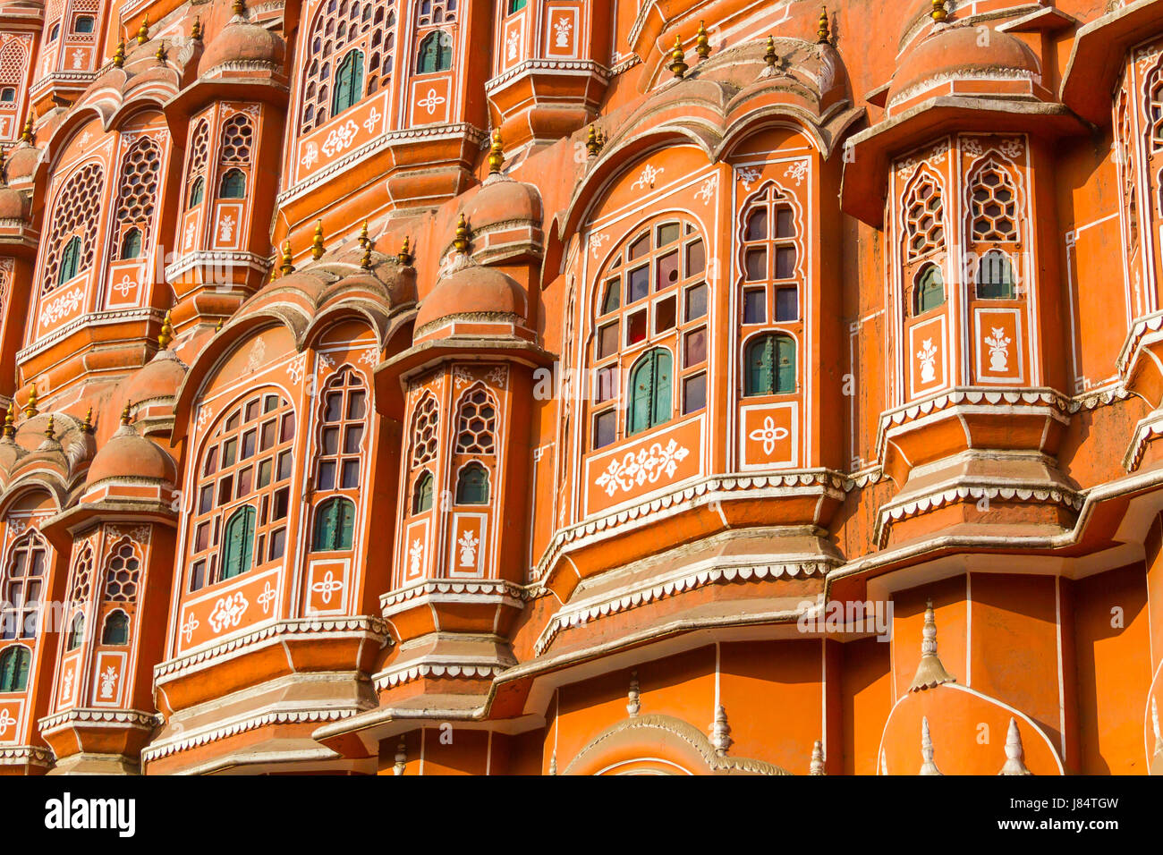 Dettagli architettonici sull'Hawa Mahal - Palazzo dei venti, Jaipur, India. Foto Stock