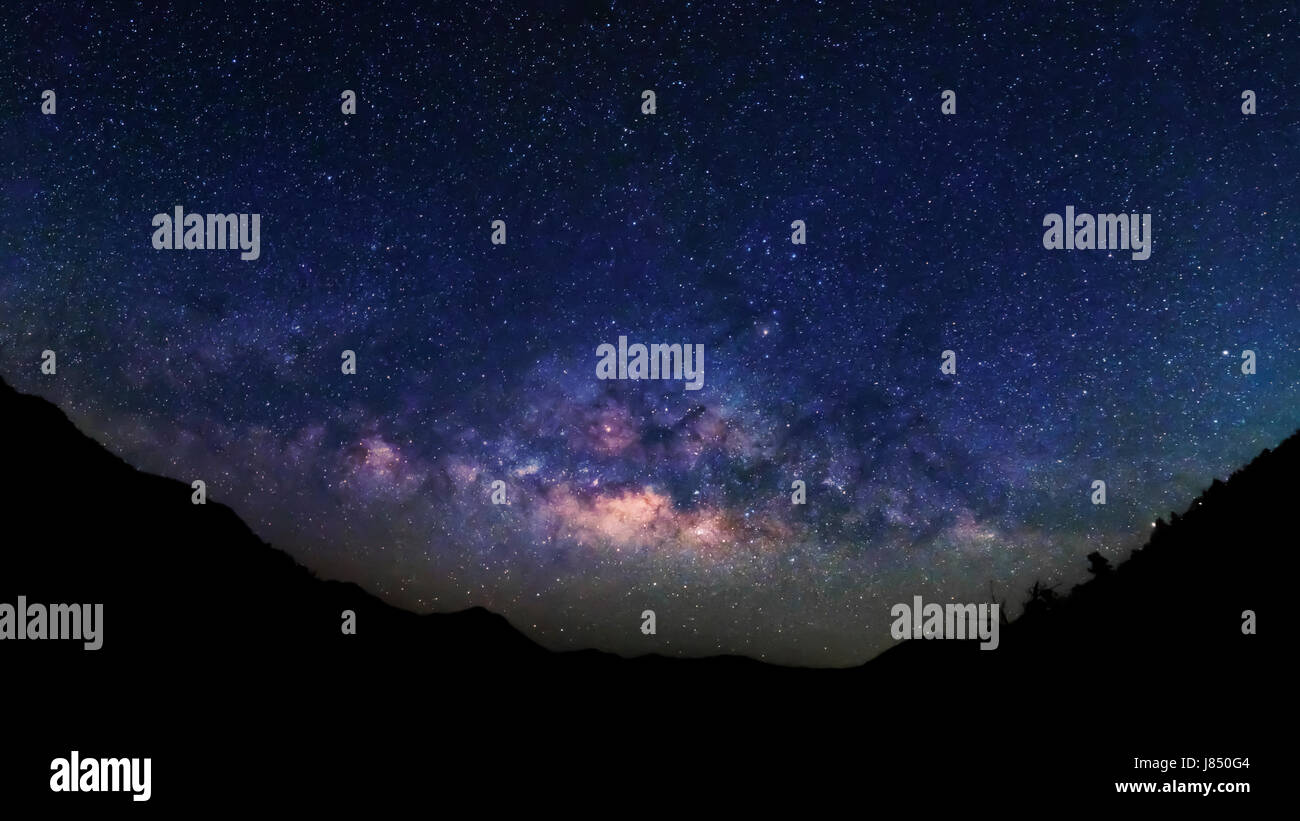 Via Lattea e cielo stellato sfondo. Foto Stock