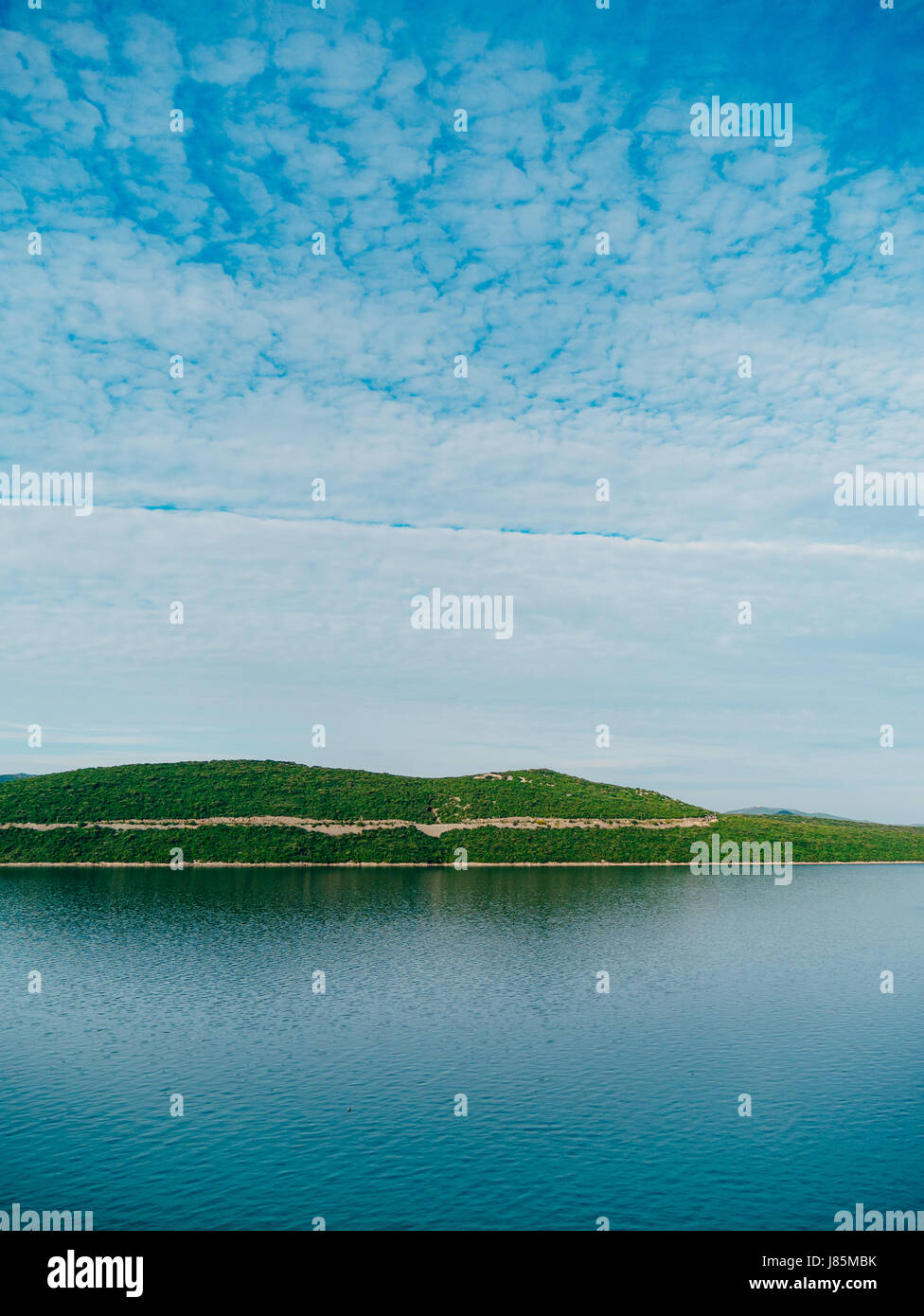 Neum Bosnia. Vista dall'hotel all'altro lato. Hotel vicino Mare Adriatico. Foto Stock