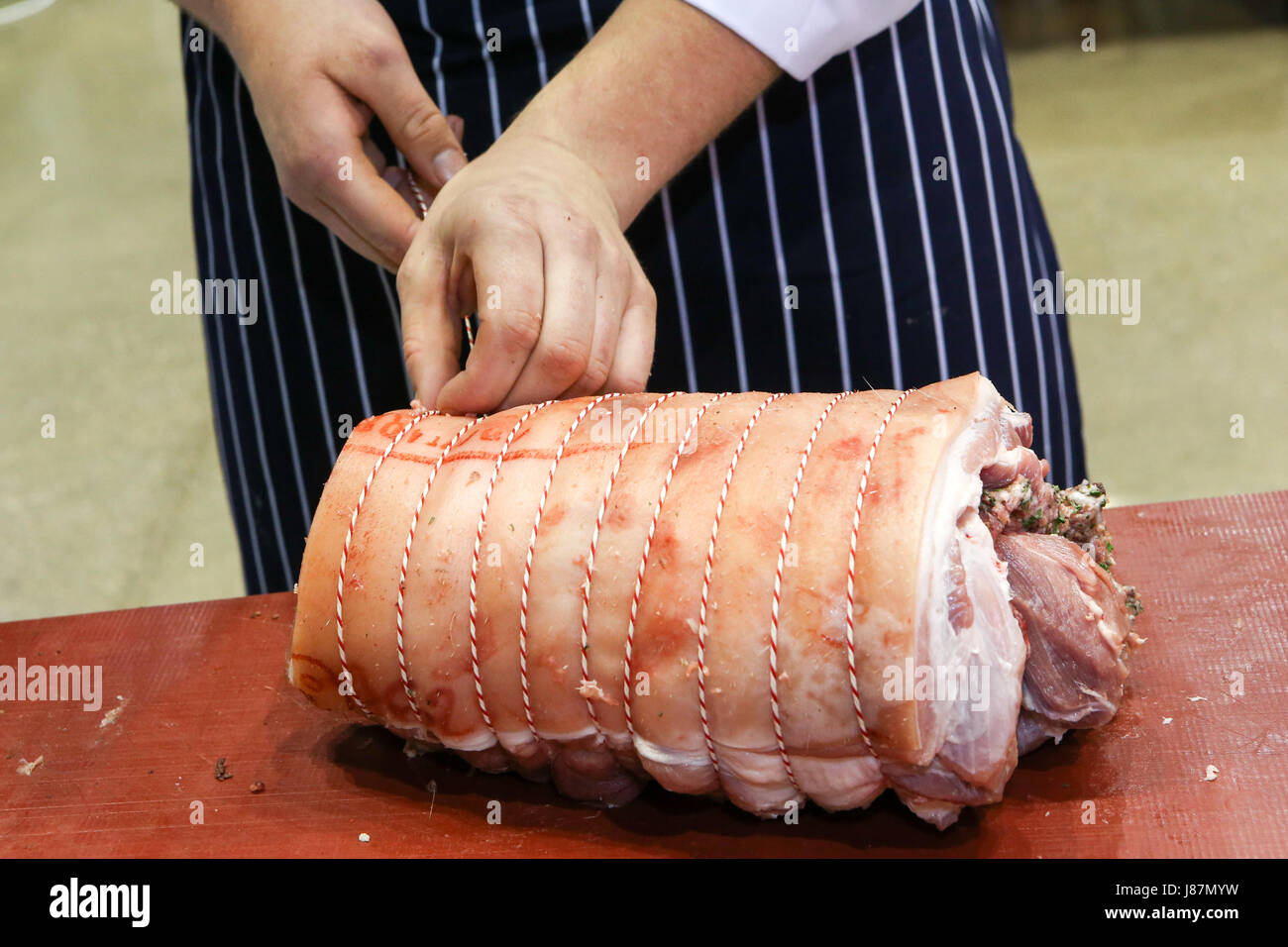 Preparazione di carne Foto Stock