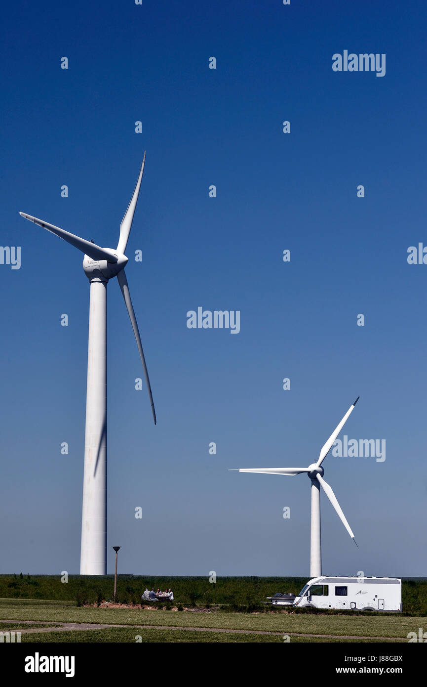 Turbina eolica in Picardie, Hauts de France Foto Stock
